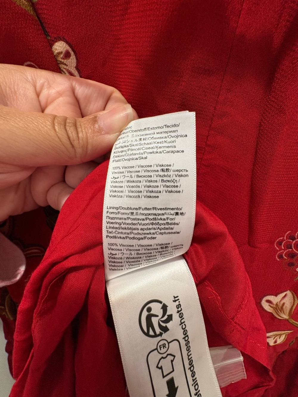 FARM Rio Red Berry Garden Long Sleeve Pleated Maxi Dress Size Small NWT - Picture 4 of 5